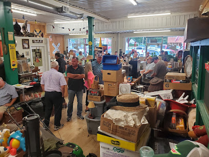 Whistle Stop Auction Co. Inc. - Store photo