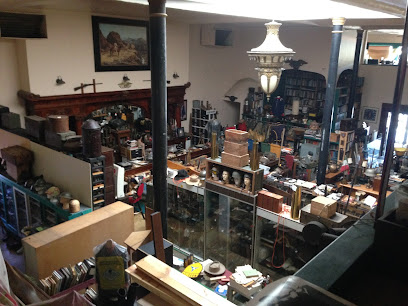Military Historical Arms and Antiques - Store photo