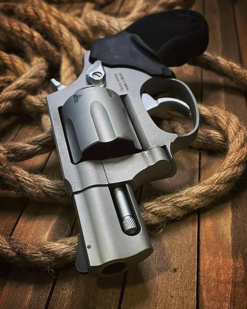 Taurus 905
