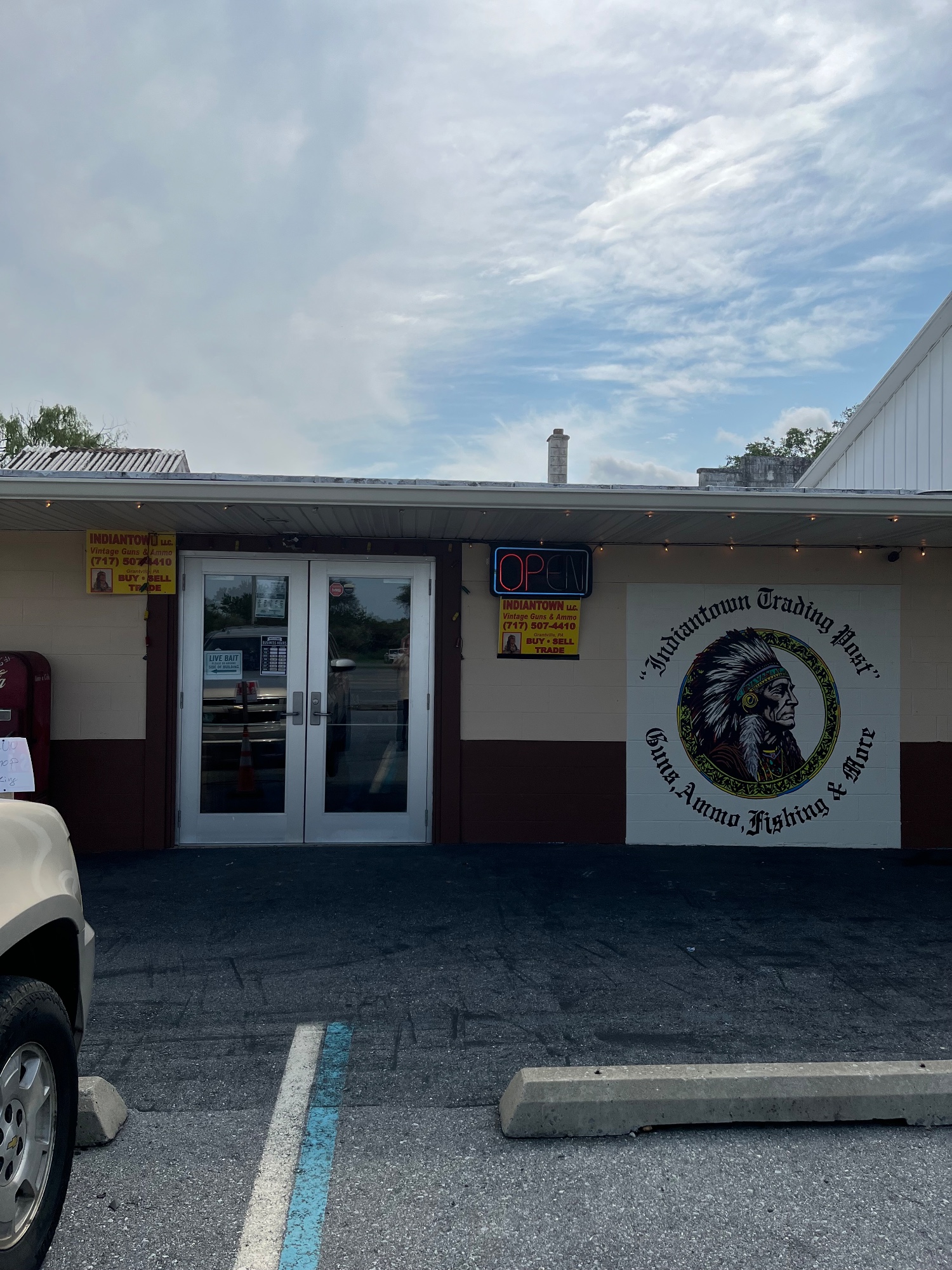 Indiantown Trading Post logo