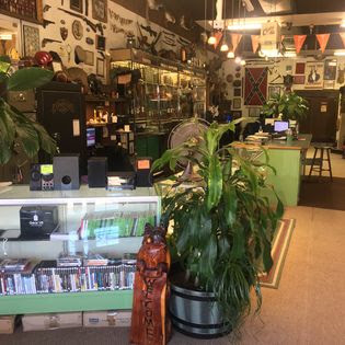 Broadway Jewelry & Pawn - Store photo