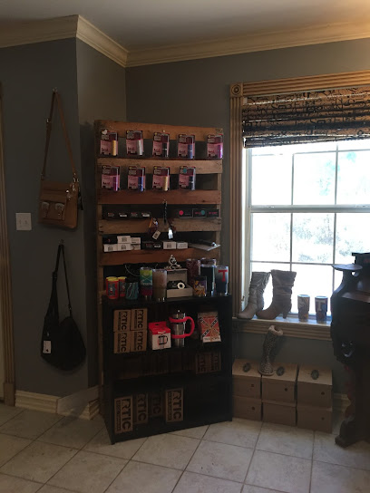 GunPowder and Lace - Store photo