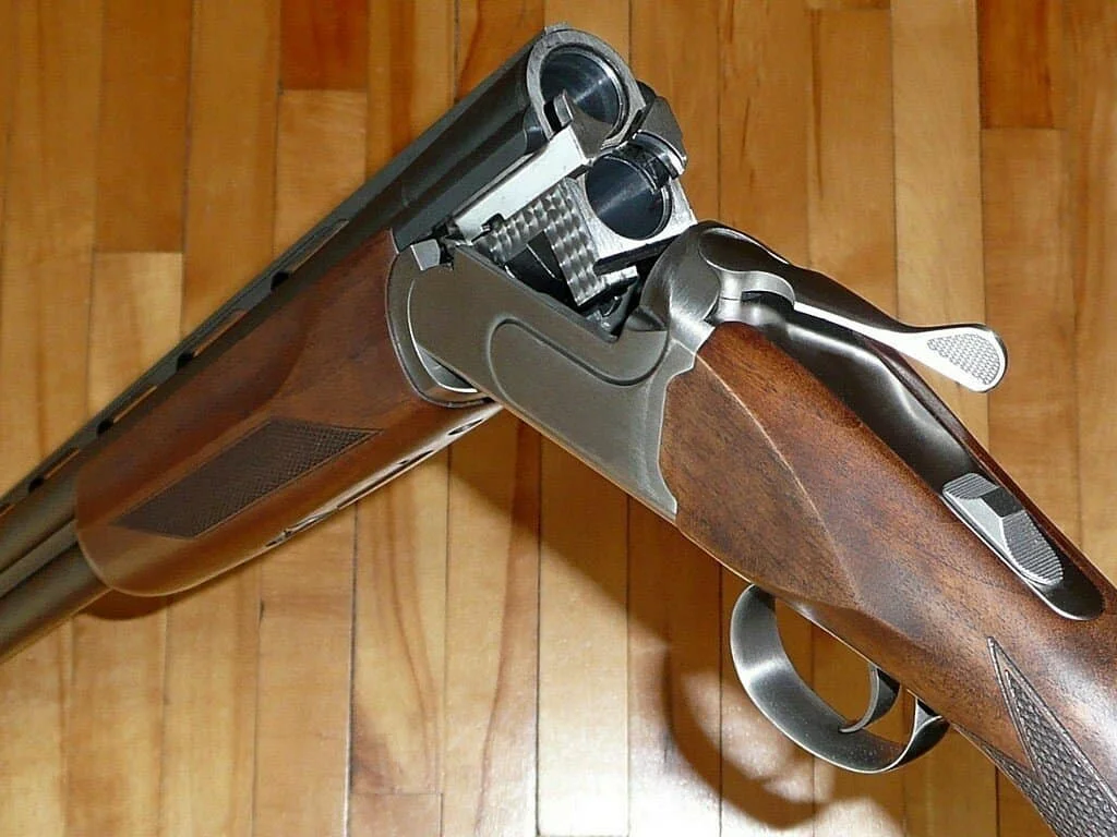 Over under shotgun