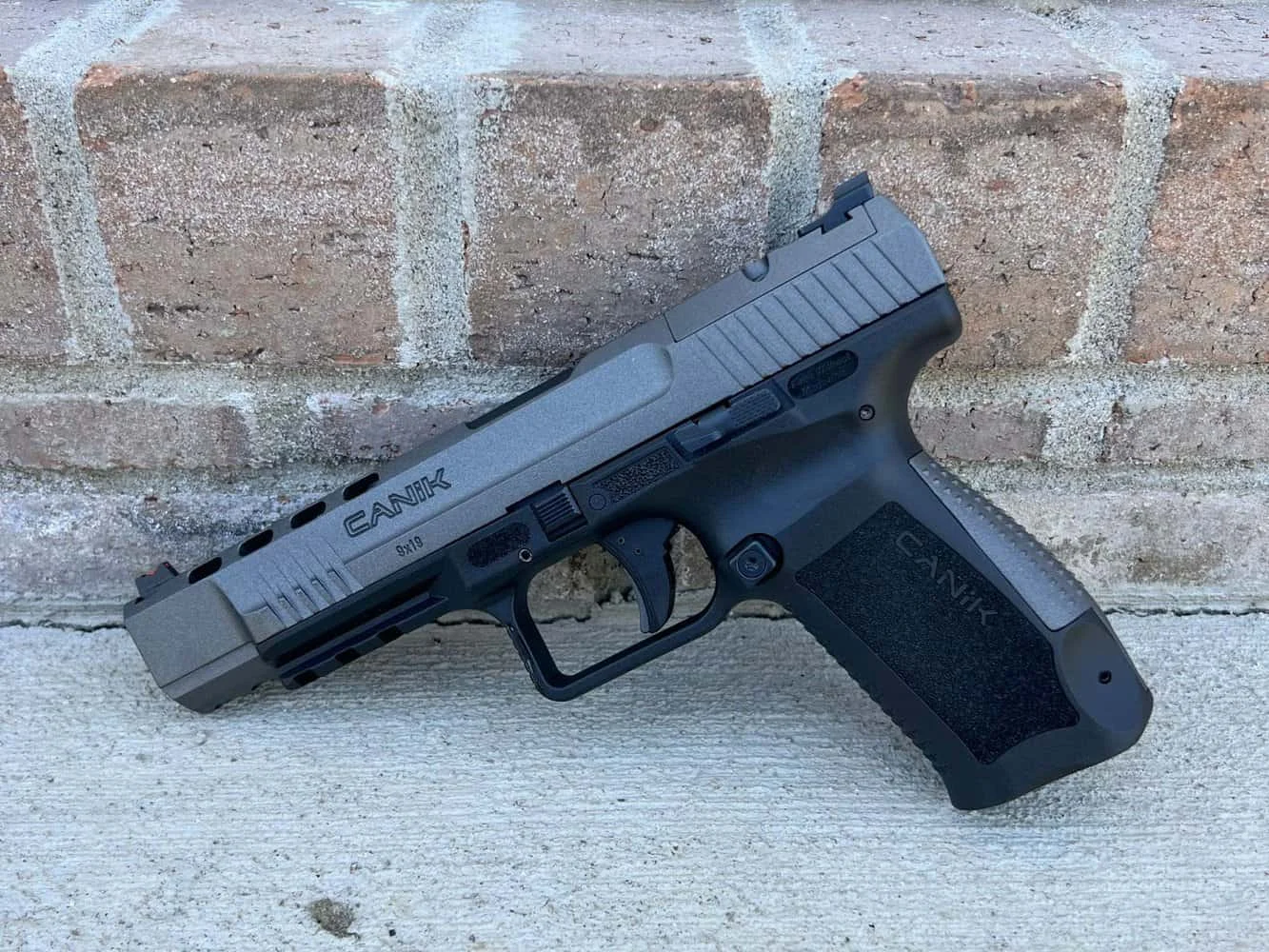 canik tp9sfx side profile photo