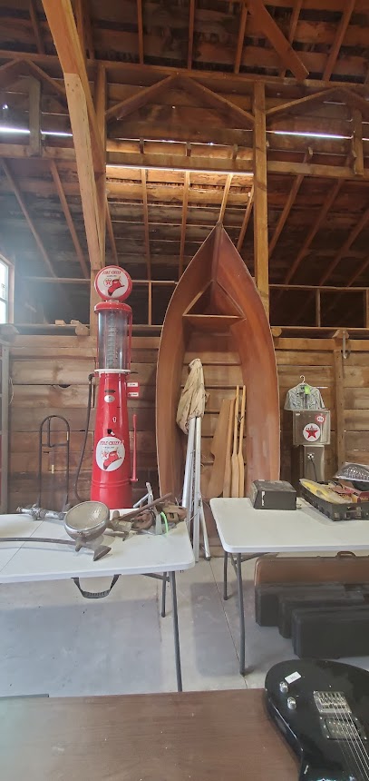 Rivers West Auction Company - Store photo