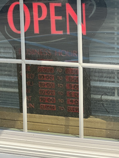 Bella Mia Jewels and Guns - Store photo