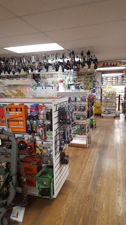 Maxwell's Hunting & Fishing - Store photo