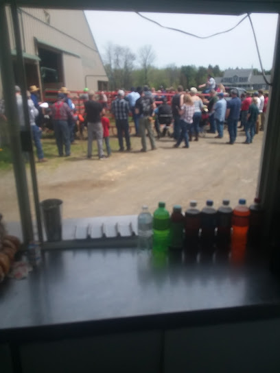 Tilton's Auction - Store photo