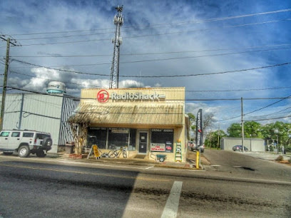 Poplarville Hardware and Electronics - Store photo