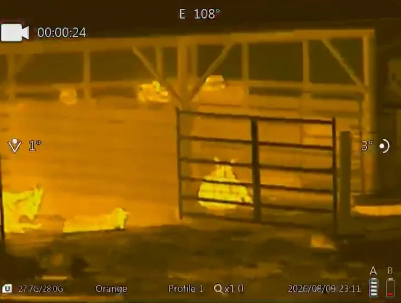 The same cattle pen at night in the Orange palette on the Goyojo GRS225RF