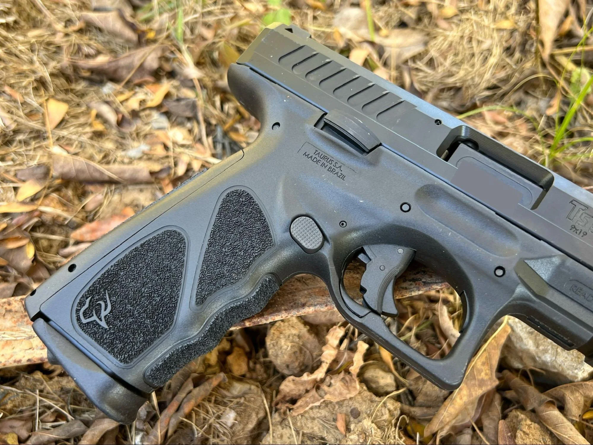 taurus ts9 grip trigger controls