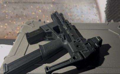 Neefeco Arms - Store photo