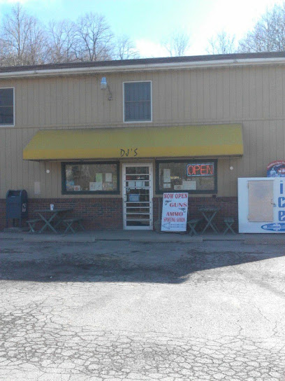 DJ's Quick Stop - Store photo
