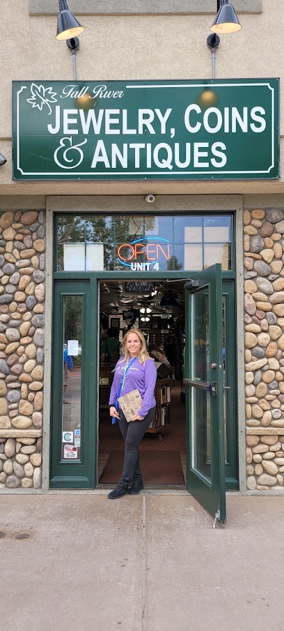 Fall River Antiques Jewelry - Store photo