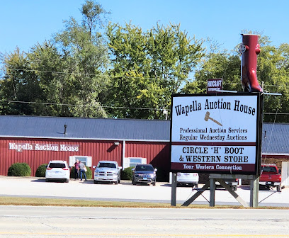 Wapella Auction House - Store photo