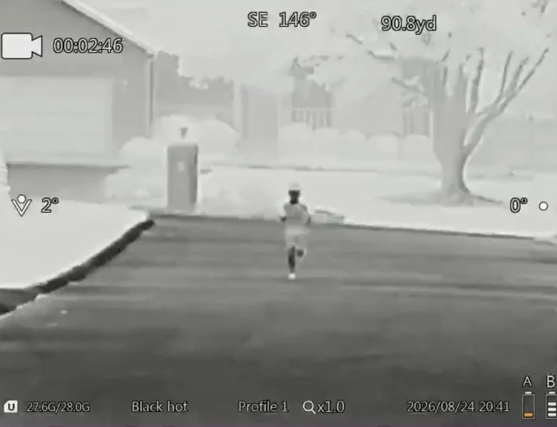 Boy running at 90.8 yards in black hot through the Goyojo GRS225RF