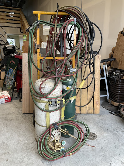 Apex Auctions - Store photo