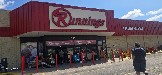 Runnings - Store photo