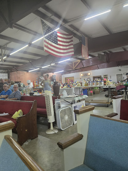 K & T Auction - Store photo