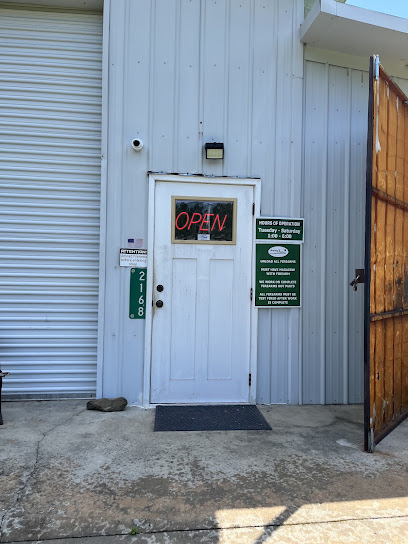 Accuracy Outdoors - Store photo
