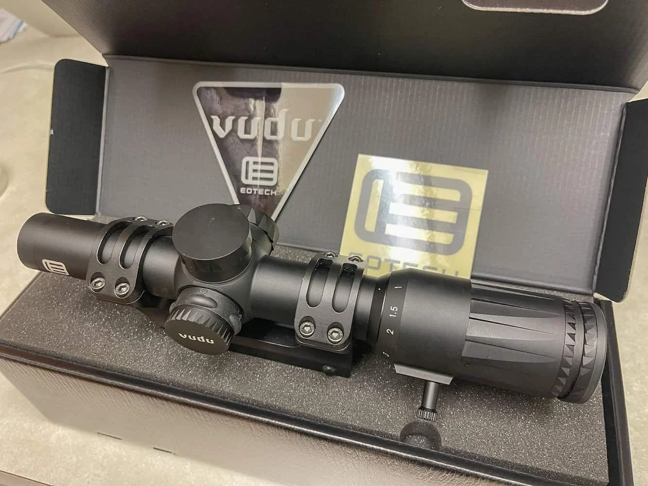 EOTech Vudu 1-8x24 Review unboxing