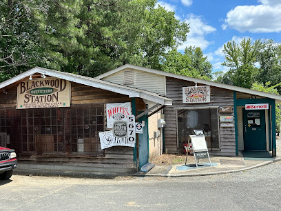 Blackwood Station Outfit - Store photo