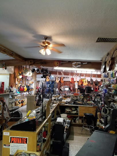 Coyotee Jewelry & Pawn - Store photo