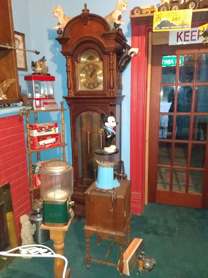 D & G Vintage Collectibles - Store photo