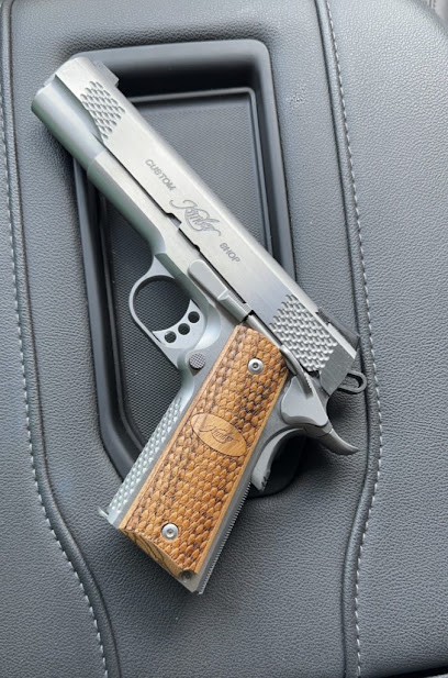 Shample Arms & Outdoors - Store photo