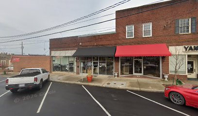 9 Forward - Store photo