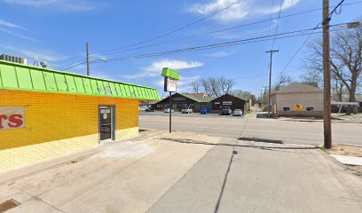 Bailey's Outdoor Shop - Store photo